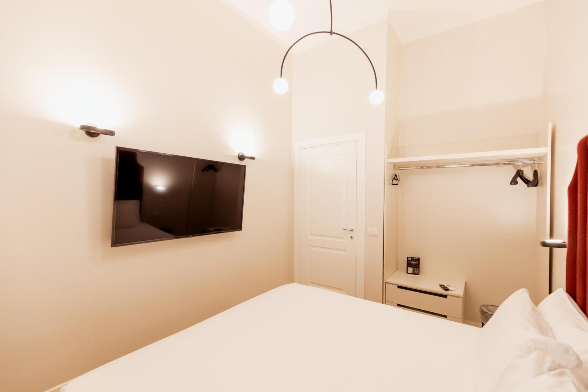 Hotel Residenza Umberto I Napoli Esterno foto